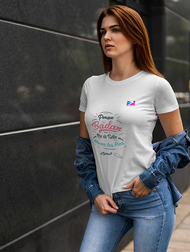 Camiseta Chica Porqué bailar no es solo mover los pies